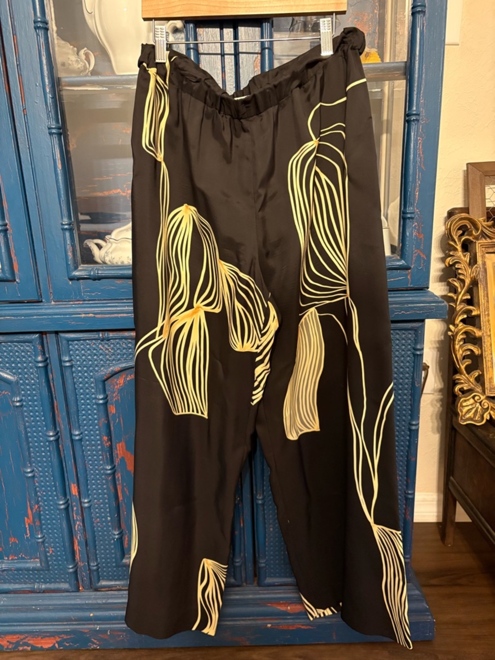Lafayette 148 New York Black Chinos with Yellow Graphic Line Print